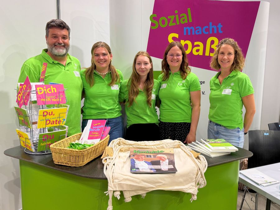 Das Team der KJF freute sich auf der vocatium über viele interessierte Schülerinnen und Schüler und zahlreiche persönliche Gespräche.